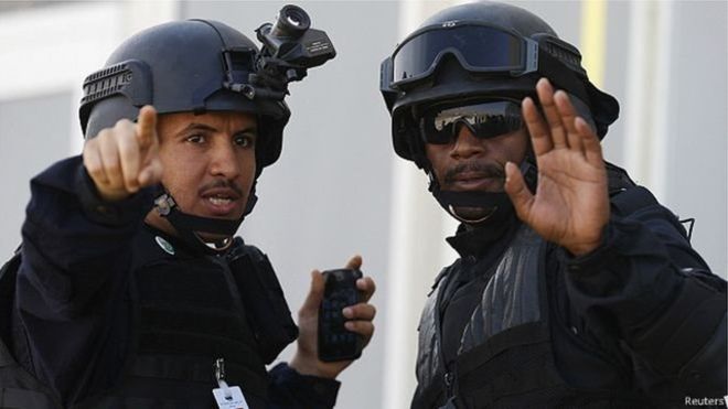 قال مصدرفي رئاسة امن الدولة في بيان إن "السلطات ألقت القبض على مجموعة اشخاص يعملون مع جهات خارجية ضد امن الوطن"